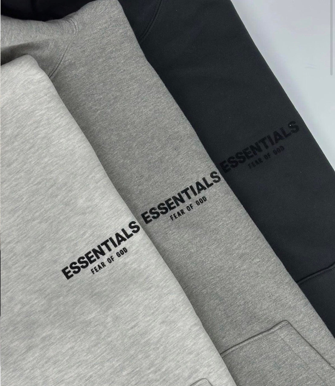 COLLECTION ESSENTIAL HOODIE